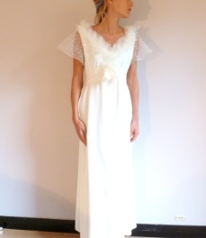 Robe de mariée Taille 46 - XL INDISPONIBLE